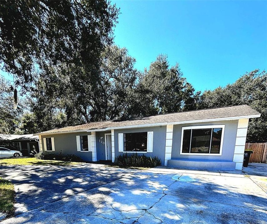 For Sale: $355,000 (3 beds, 2 baths, 1496 Square Feet)