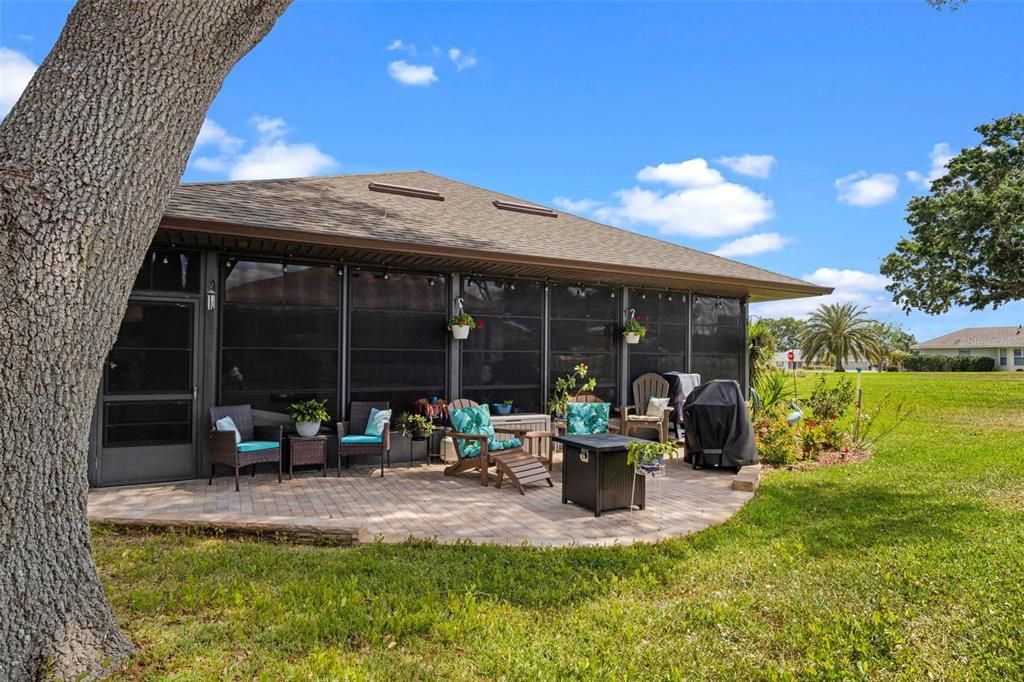 Под контрактом: $299,000 (3 спален, 2 ванн, 1560 Квадратных фут)