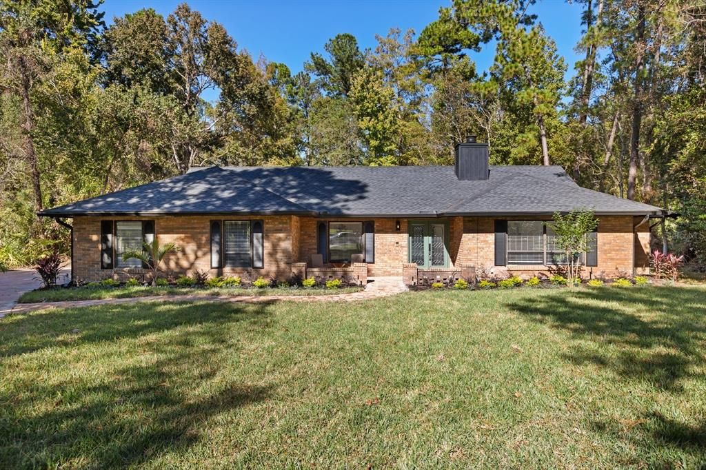 Recently Sold: $875,000 (4 beds, 3 baths, 2689 Square Feet)