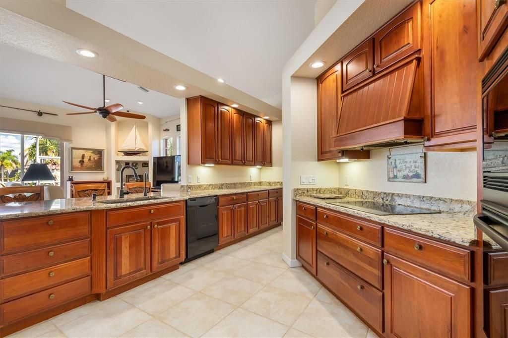 Active With Contract: $1,100,000 (4 beds, 3 baths, 3066 Square Feet)