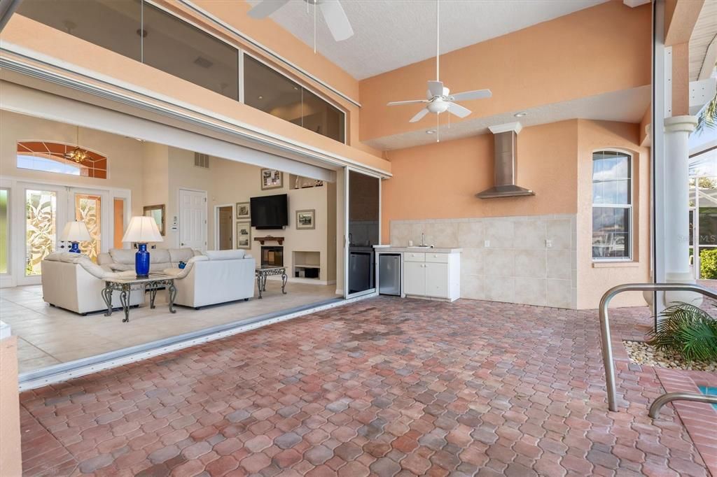 Active With Contract: $1,100,000 (4 beds, 3 baths, 3066 Square Feet)