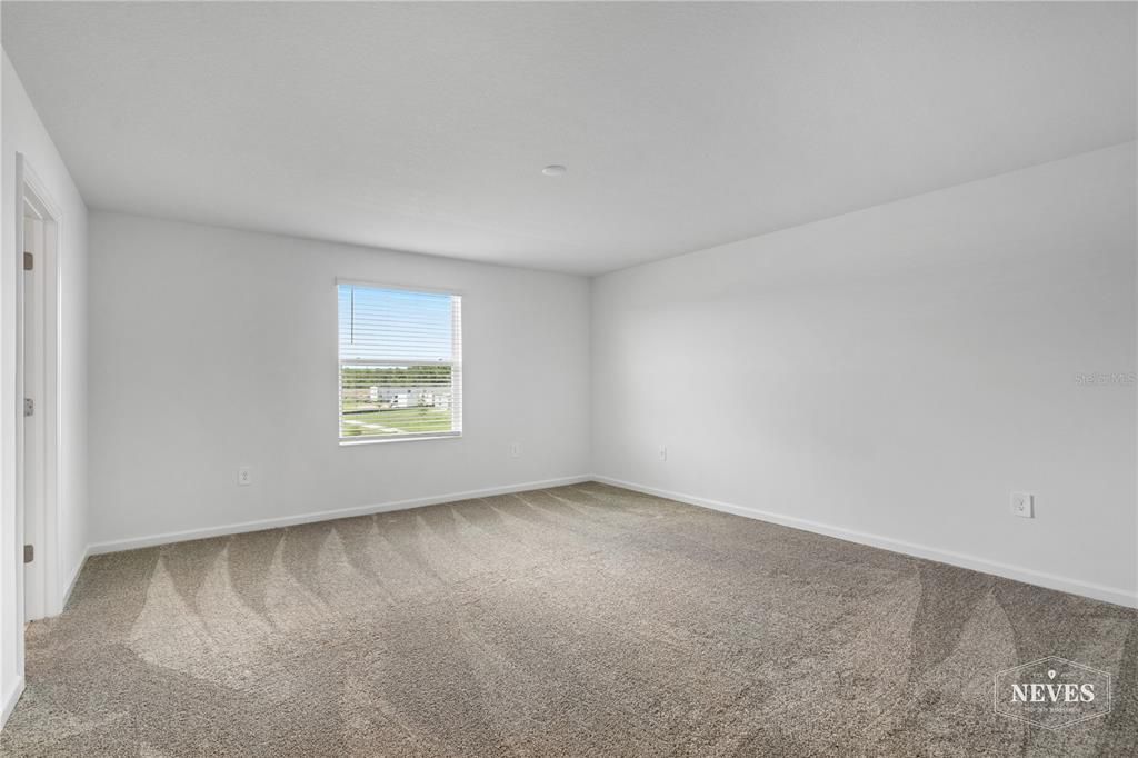 出租: $2,497 (4 贝兹, 3 浴室, 2583 平方英尺)