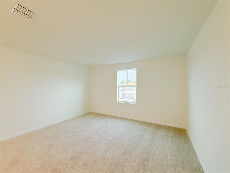 出租: $2,497 (4 贝兹, 3 浴室, 2583 平方英尺)