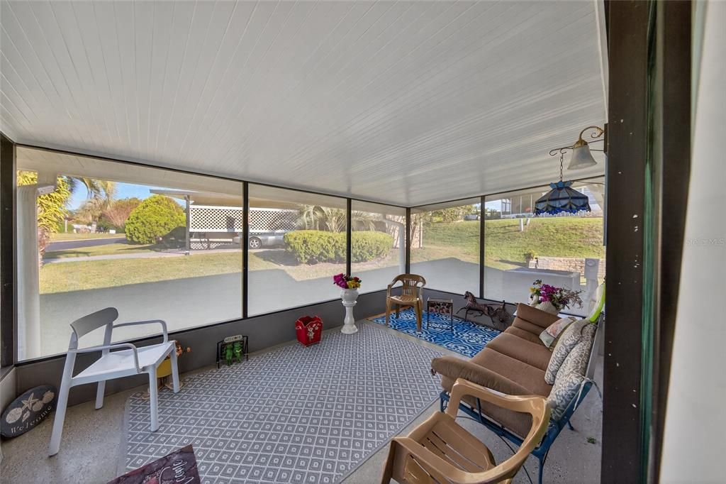 На продажу: $138,900 (2 спален, 2 ванн, 1124 Квадратных фут)