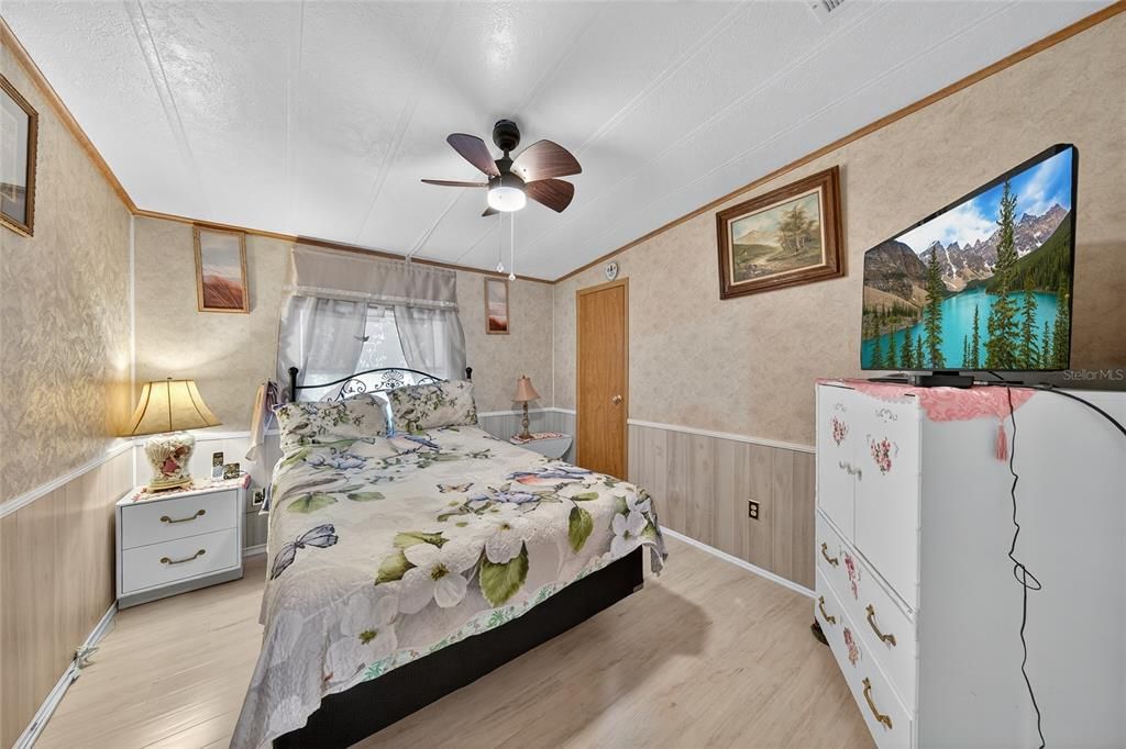 На продажу: $138,900 (2 спален, 2 ванн, 1124 Квадратных фут)