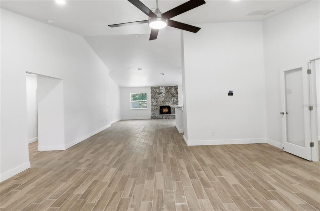 For Sale: $498,600 (4 beds, 3 baths, 2752 Square Feet)