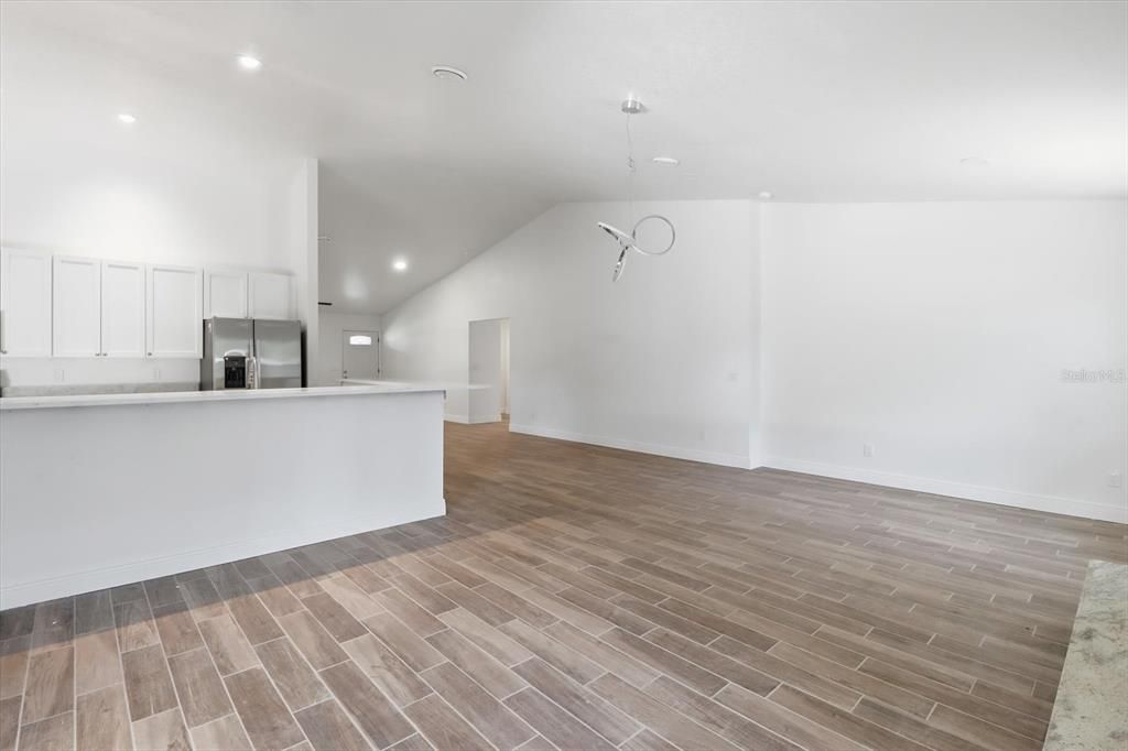 For Sale: $498,600 (4 beds, 3 baths, 2752 Square Feet)