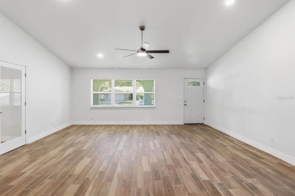 For Sale: $498,600 (4 beds, 3 baths, 2752 Square Feet)