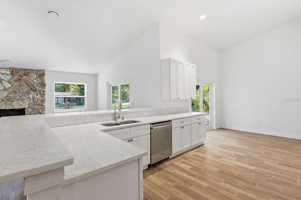 For Sale: $498,600 (4 beds, 3 baths, 2752 Square Feet)