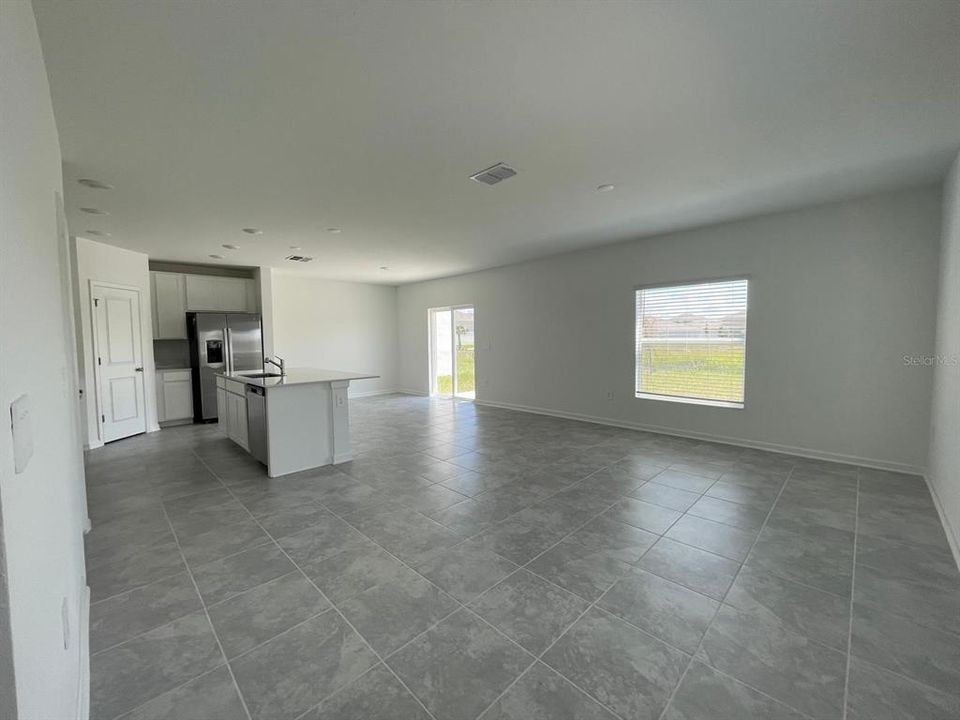 Active With Contract: $2,350 (4 beds, 2 baths, 1879 Square Feet)