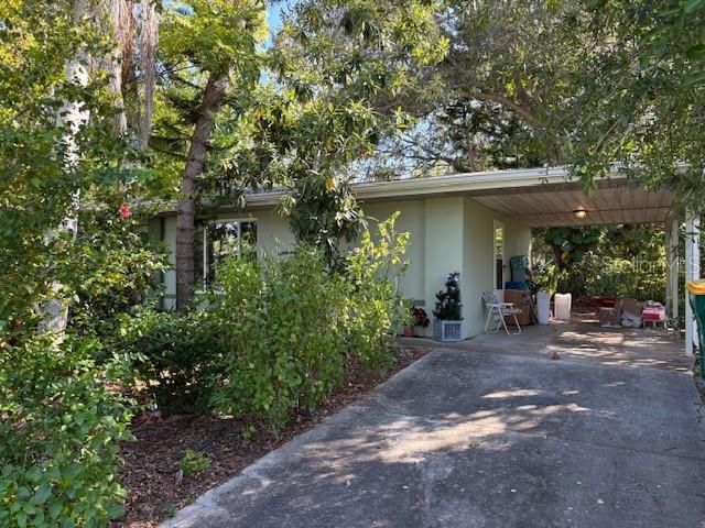 For Sale: $220,000 (3 beds, 1 baths, 1136 Square Feet)