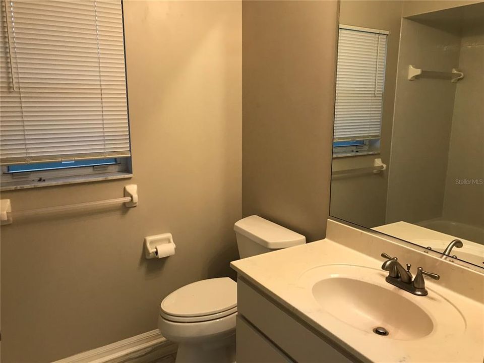 For Rent: $1,800 (3 beds, 2 baths, 1518 Square Feet)