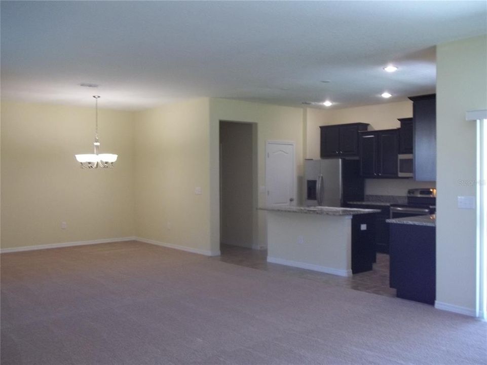 For Rent: $2,500 (4 beds, 2 baths, 2440 Square Feet)