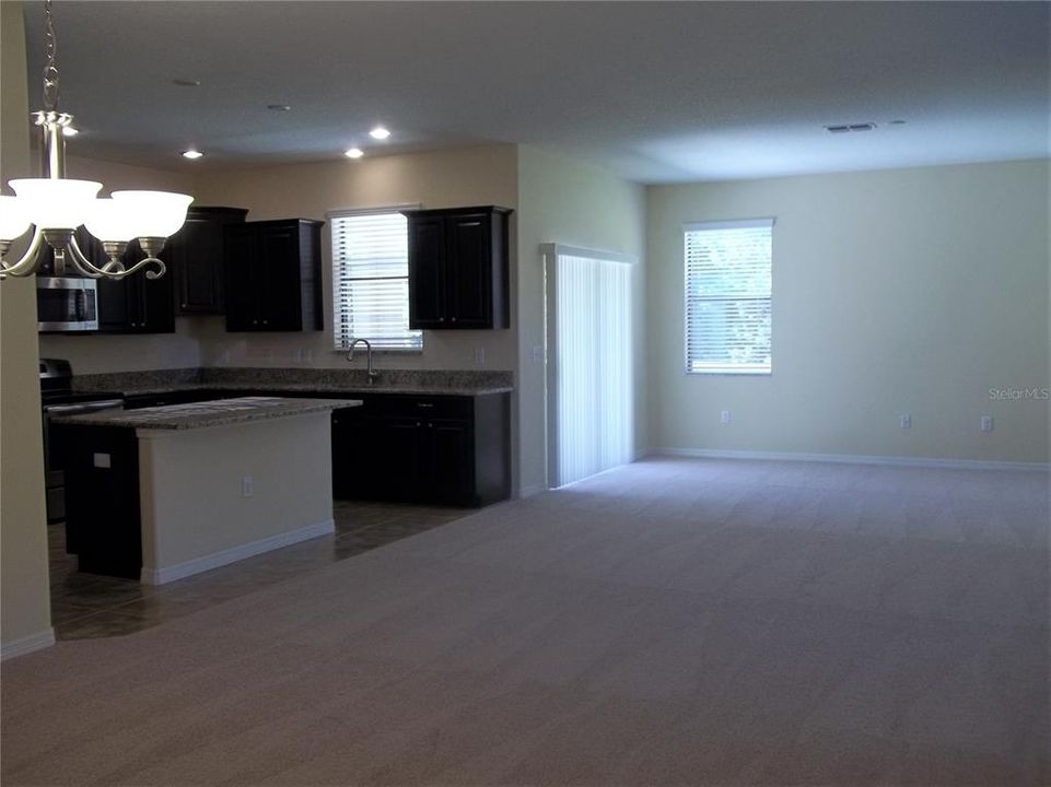 For Rent: $2,500 (4 beds, 2 baths, 2440 Square Feet)