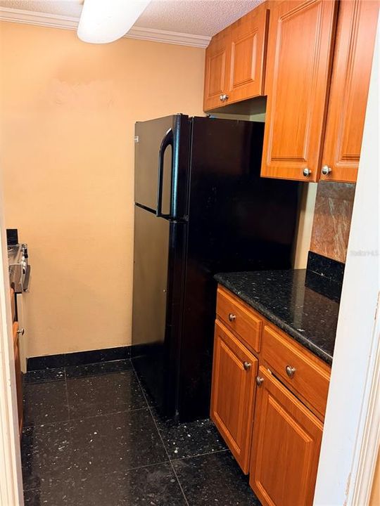 На продажу: $129,999 (1 спален, 1 ванн, 610 Квадратных фут)