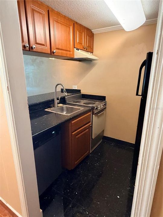 На продажу: $129,999 (1 спален, 1 ванн, 610 Квадратных фут)