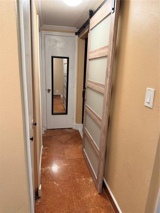 На продажу: $129,999 (1 спален, 1 ванн, 610 Квадратных фут)