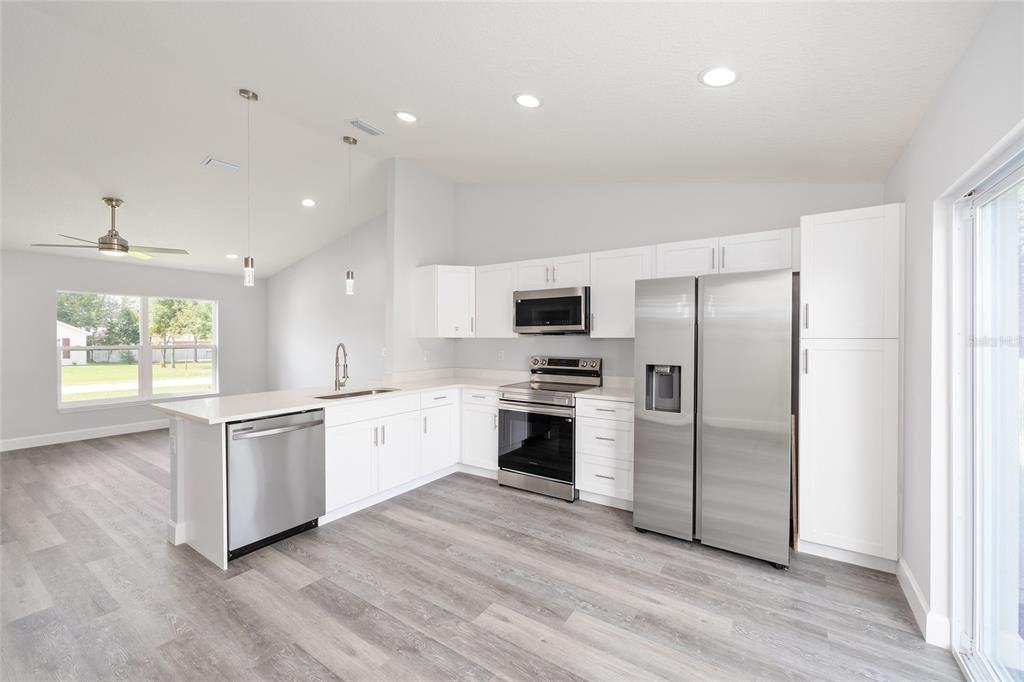 For Sale: $237,900 (3 beds, 2 baths, 1267 Square Feet)