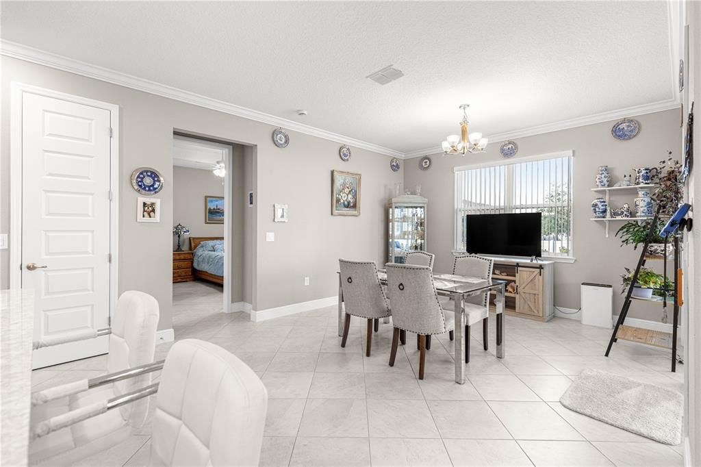 For Sale: $459,599 (2 beds, 2 baths, 2097 Square Feet)