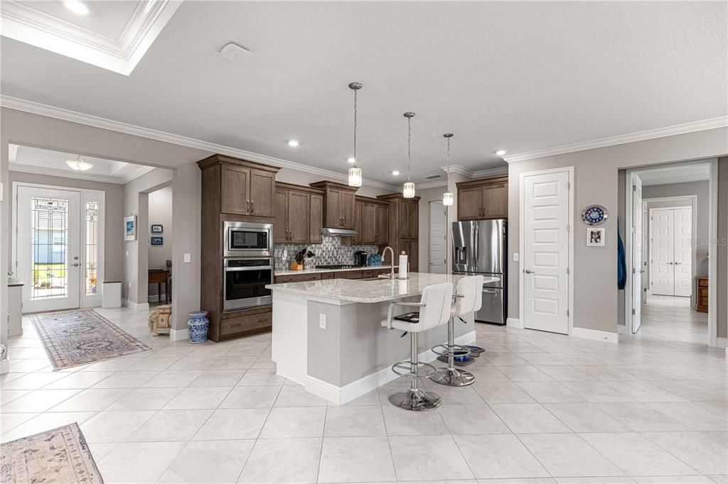 For Sale: $459,599 (2 beds, 2 baths, 2097 Square Feet)