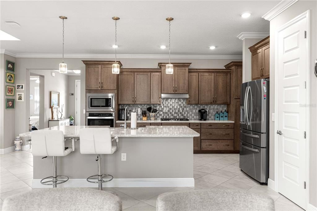 For Sale: $459,599 (2 beds, 2 baths, 2097 Square Feet)