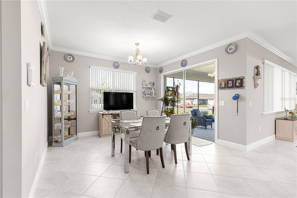 For Sale: $459,599 (2 beds, 2 baths, 2097 Square Feet)