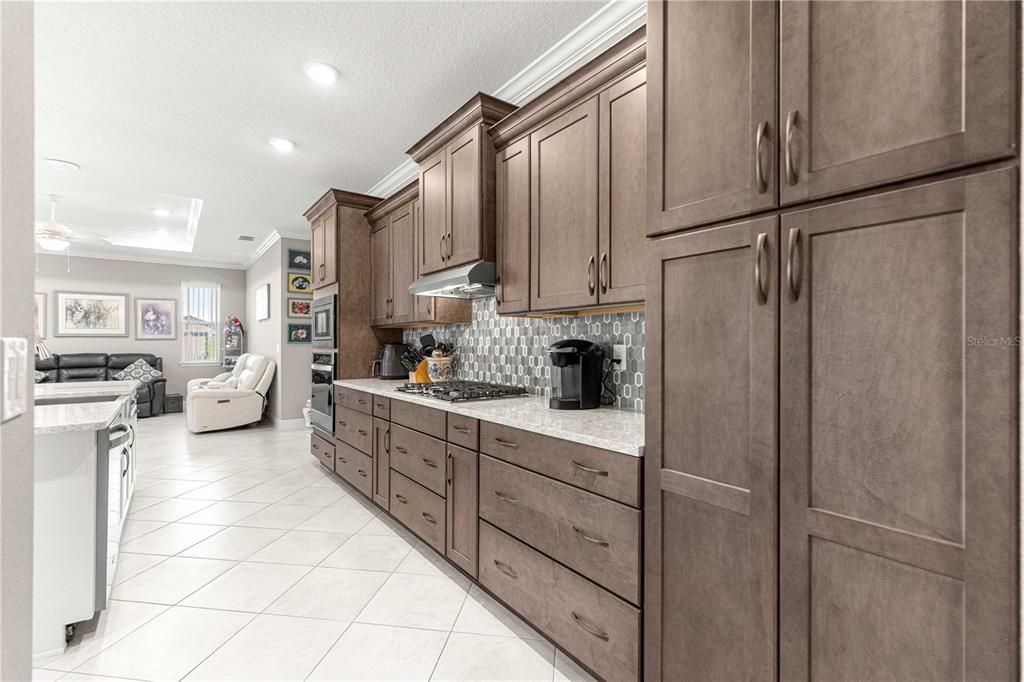 For Sale: $459,599 (2 beds, 2 baths, 2097 Square Feet)