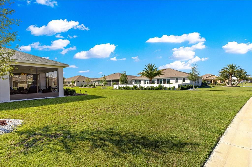 For Sale: $459,599 (2 beds, 2 baths, 2097 Square Feet)