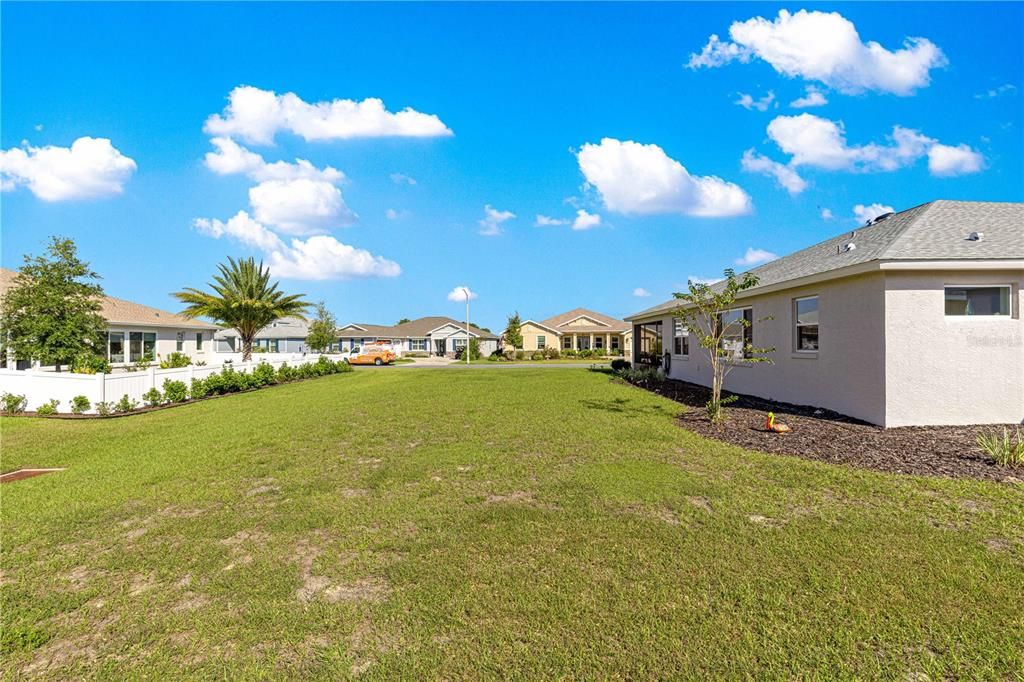 For Sale: $459,599 (2 beds, 2 baths, 2097 Square Feet)