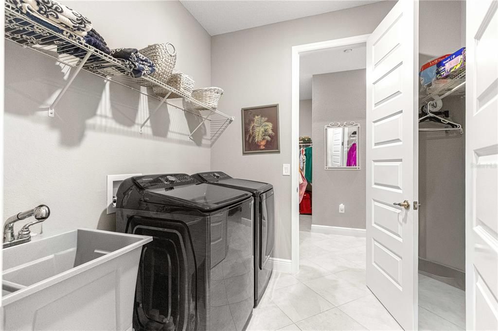 For Sale: $459,599 (2 beds, 2 baths, 2097 Square Feet)