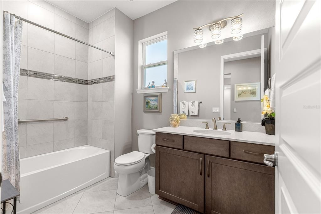 For Sale: $459,599 (2 beds, 2 baths, 2097 Square Feet)