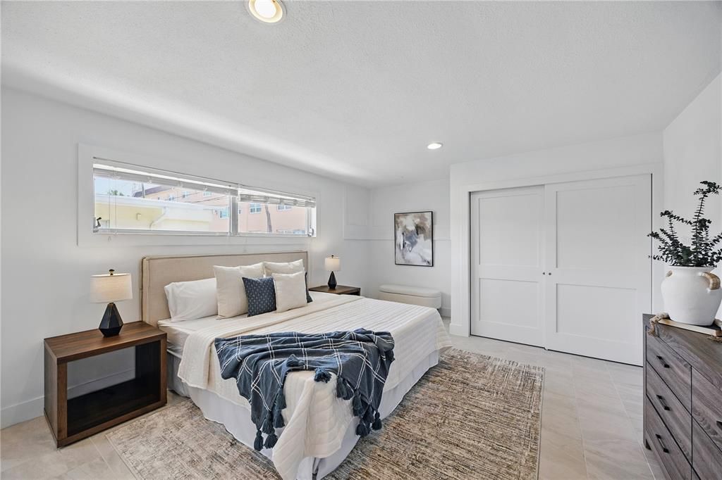 出租: $4,000 (2 贝兹, 2 浴室, 1494 平方英尺)