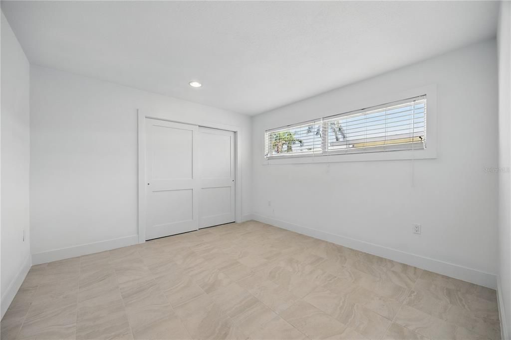 出租: $4,000 (2 贝兹, 2 浴室, 1494 平方英尺)