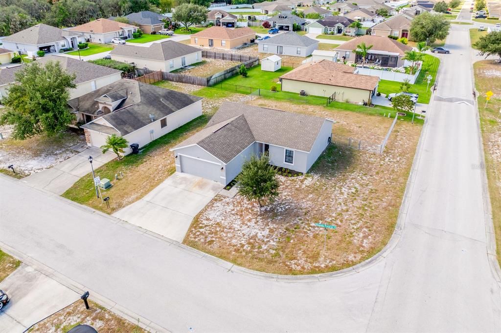 Active With Contract: $239,900 (3 beds, 2 baths, 1184 Square Feet)