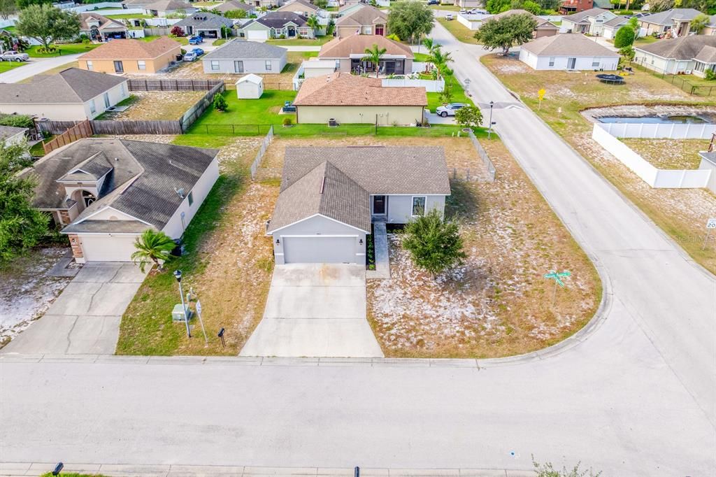 Active With Contract: $239,900 (3 beds, 2 baths, 1184 Square Feet)