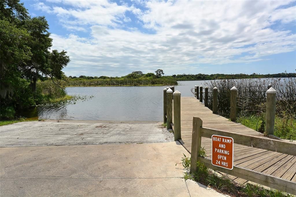 合同活跃: $399,000 (3 贝兹, 2 浴室, 1827 平方英尺)