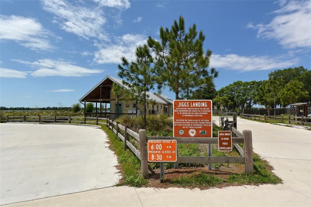 合同活跃: $399,000 (3 贝兹, 2 浴室, 1827 平方英尺)