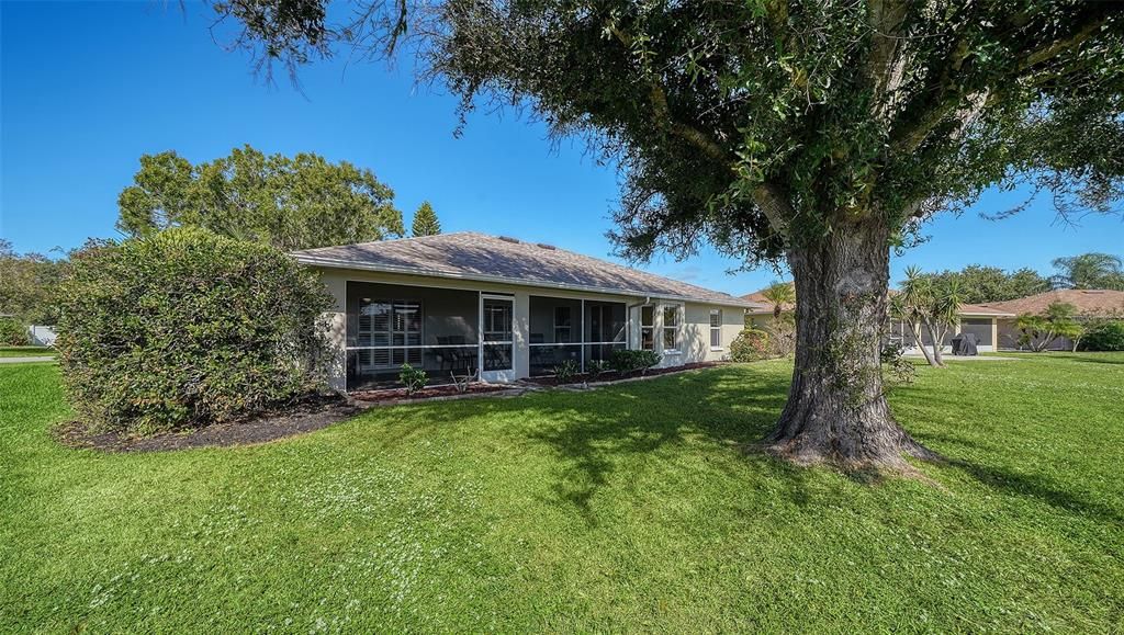 合同活跃: $399,000 (3 贝兹, 2 浴室, 1827 平方英尺)