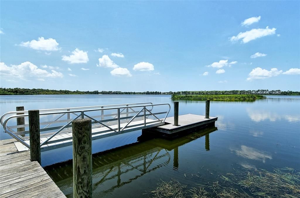 合同活跃: $399,000 (3 贝兹, 2 浴室, 1827 平方英尺)