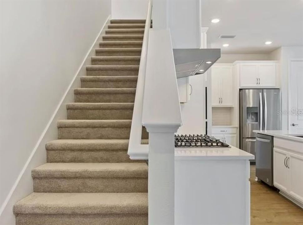 For Rent: $2,695 (3 beds, 2 baths, 1844 Square Feet)