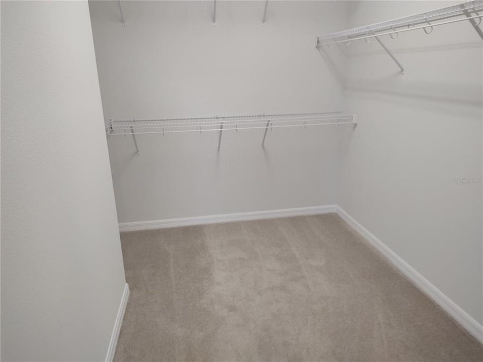 For Rent: $2,695 (3 beds, 2 baths, 1844 Square Feet)