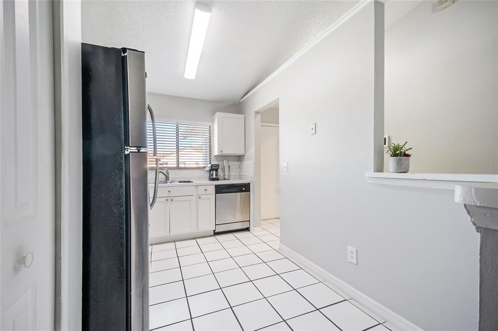 Activo con contrato: $299,900 (3 camas, 2 baños, 1232 Pies cuadrados)