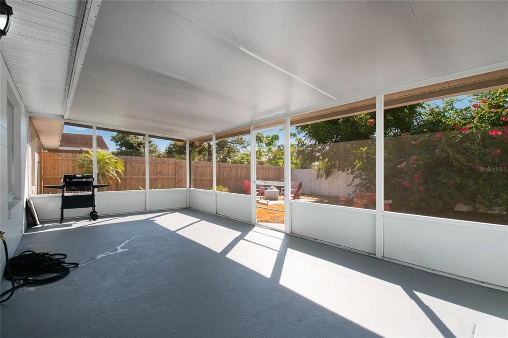 Activo con contrato: $299,900 (3 camas, 2 baños, 1232 Pies cuadrados)