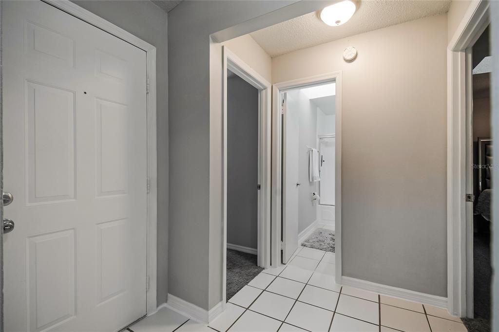 Activo con contrato: $299,900 (3 camas, 2 baños, 1232 Pies cuadrados)