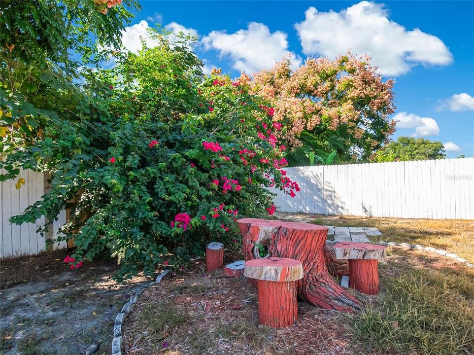 Activo con contrato: $299,900 (3 camas, 2 baños, 1232 Pies cuadrados)