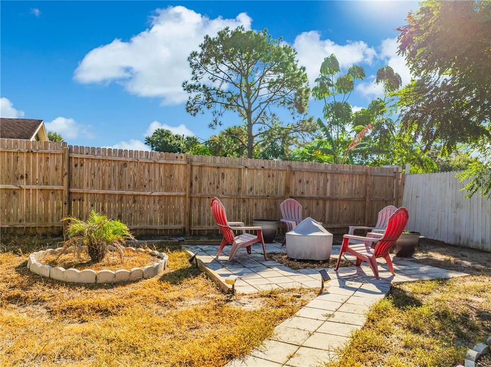 Activo con contrato: $299,900 (3 camas, 2 baños, 1232 Pies cuadrados)