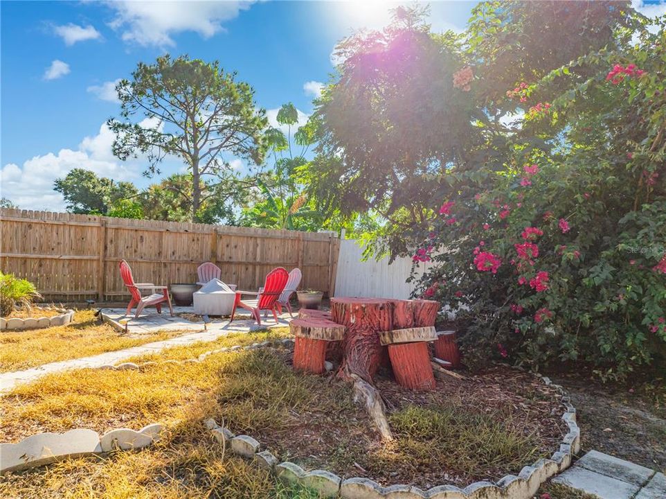 Activo con contrato: $299,900 (3 camas, 2 baños, 1232 Pies cuadrados)