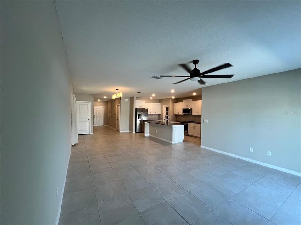 For Rent: $2,700 (6 beds, 3 baths, 2578 Square Feet)