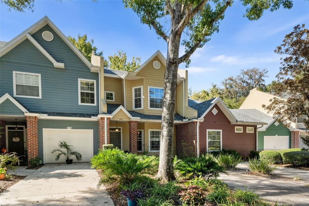 Active With Contract: $254,900 (2 beds, 2 baths, 1588 Square Feet)