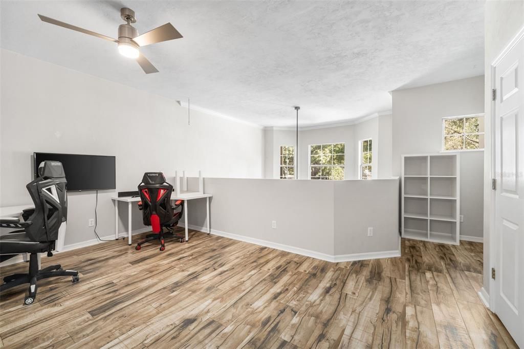 Active With Contract: $254,900 (2 beds, 2 baths, 1588 Square Feet)